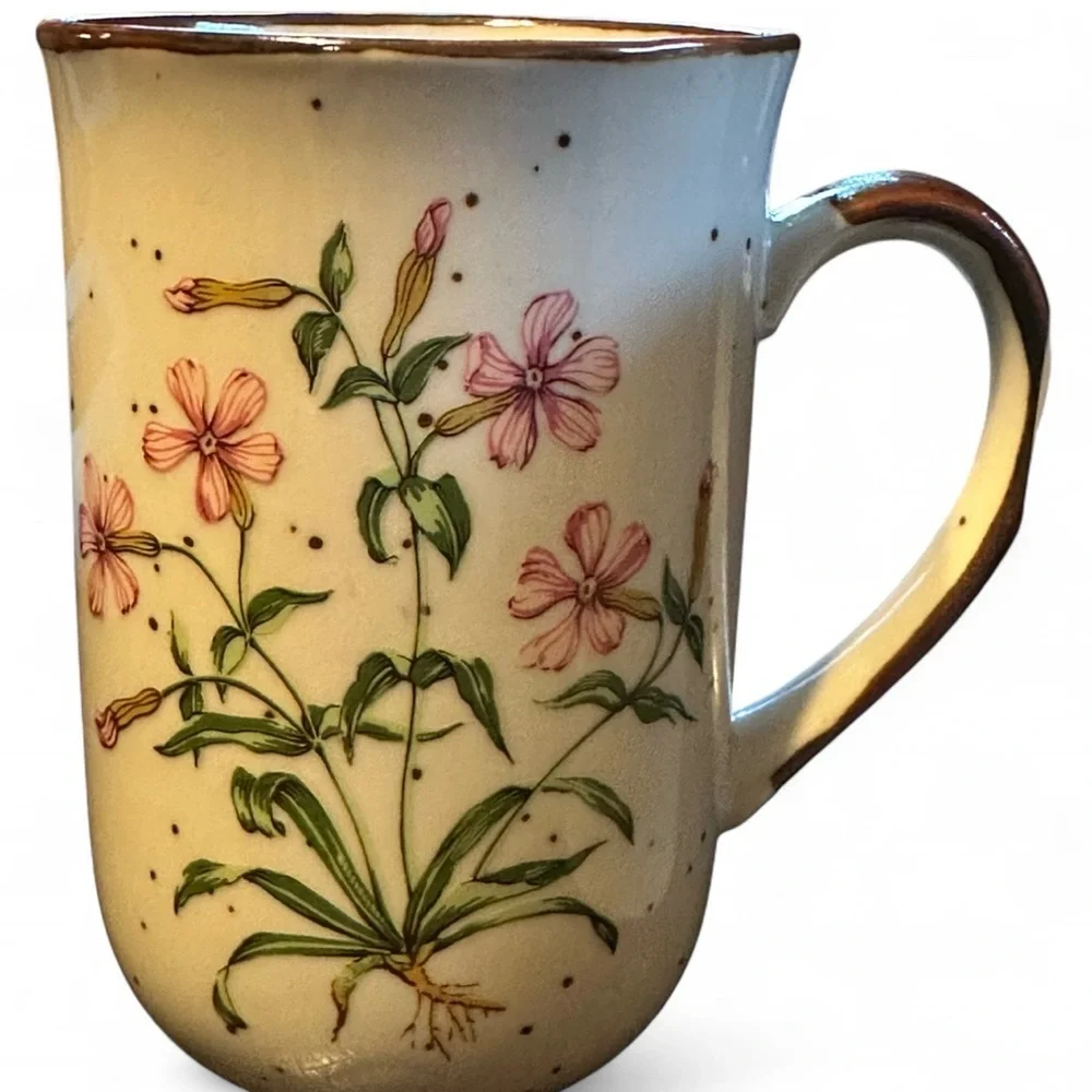 Vintage Set of Wild Pink No. 101 Japan Floral Mugs - Picture 10 of 11